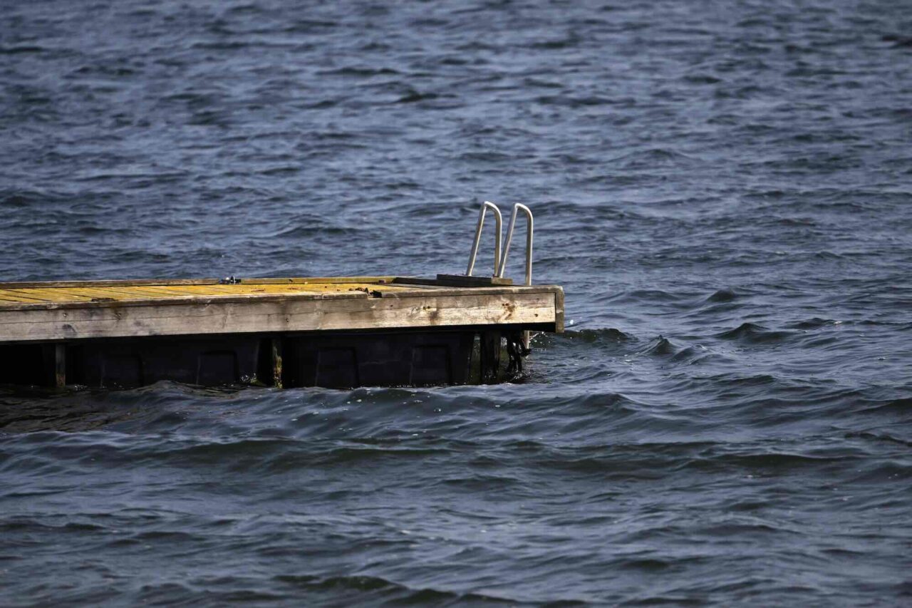 Regeringen vill flytta ut trålgränsen: Räcker inte för att rädda strömmingen säger experter